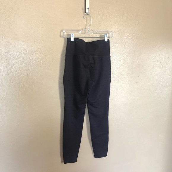 Old Navy Active Dark Purple Fashion Workout Leggings Size S - Picture 4 of 6